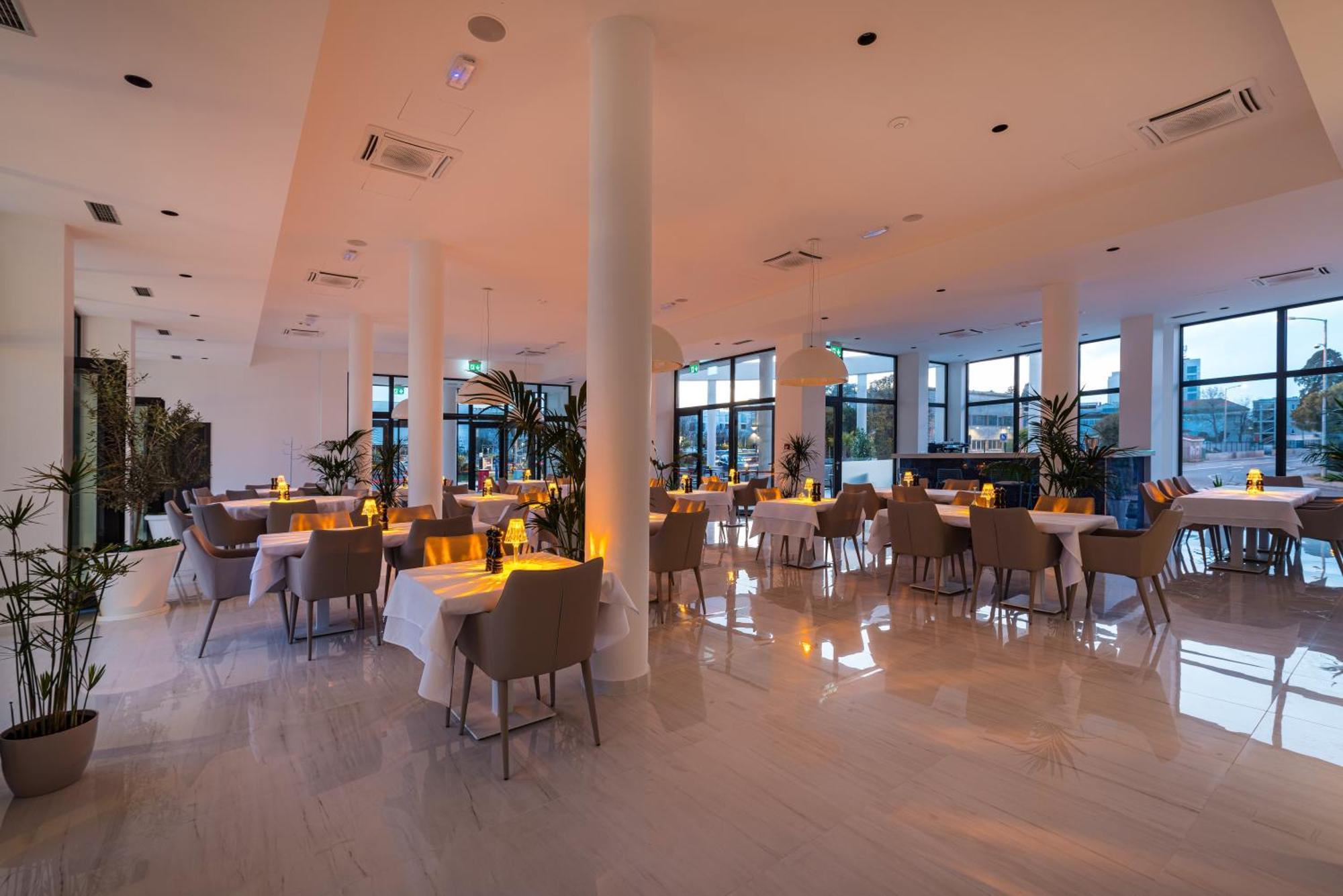 Miramare Hotel Zadar Exterior photo